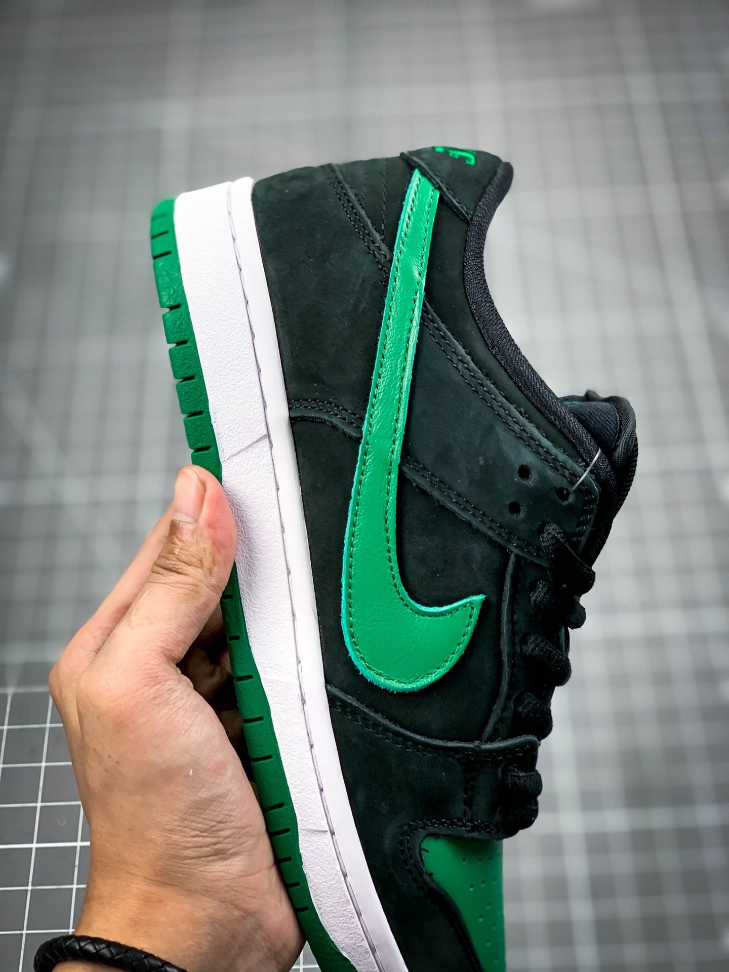 Sb Dunk Low Pro Black/Pine Green-White 11