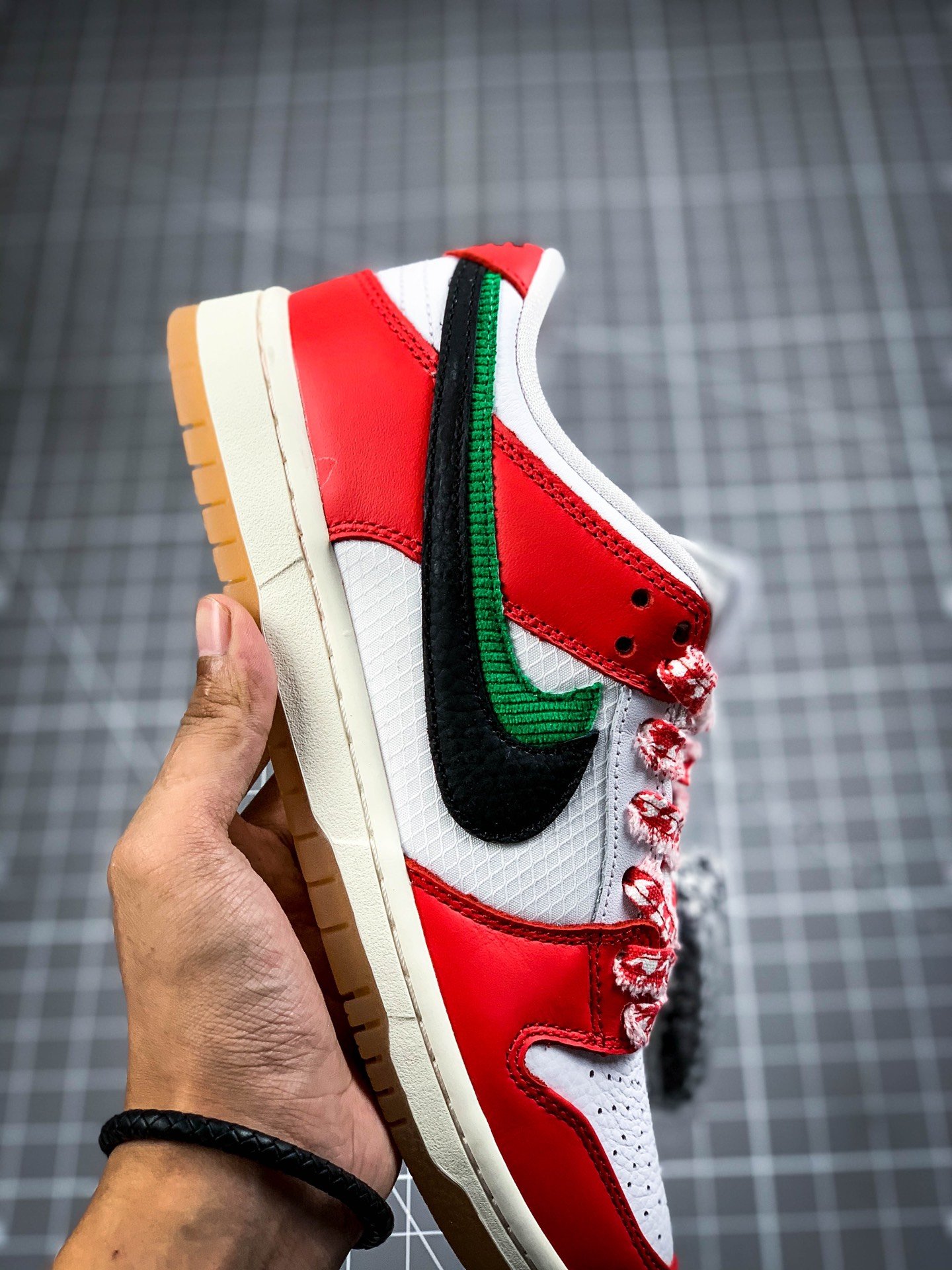 Frame Skate X Sb Dunk Low Habibi Chile Red/White-Lucky Green-Black 3