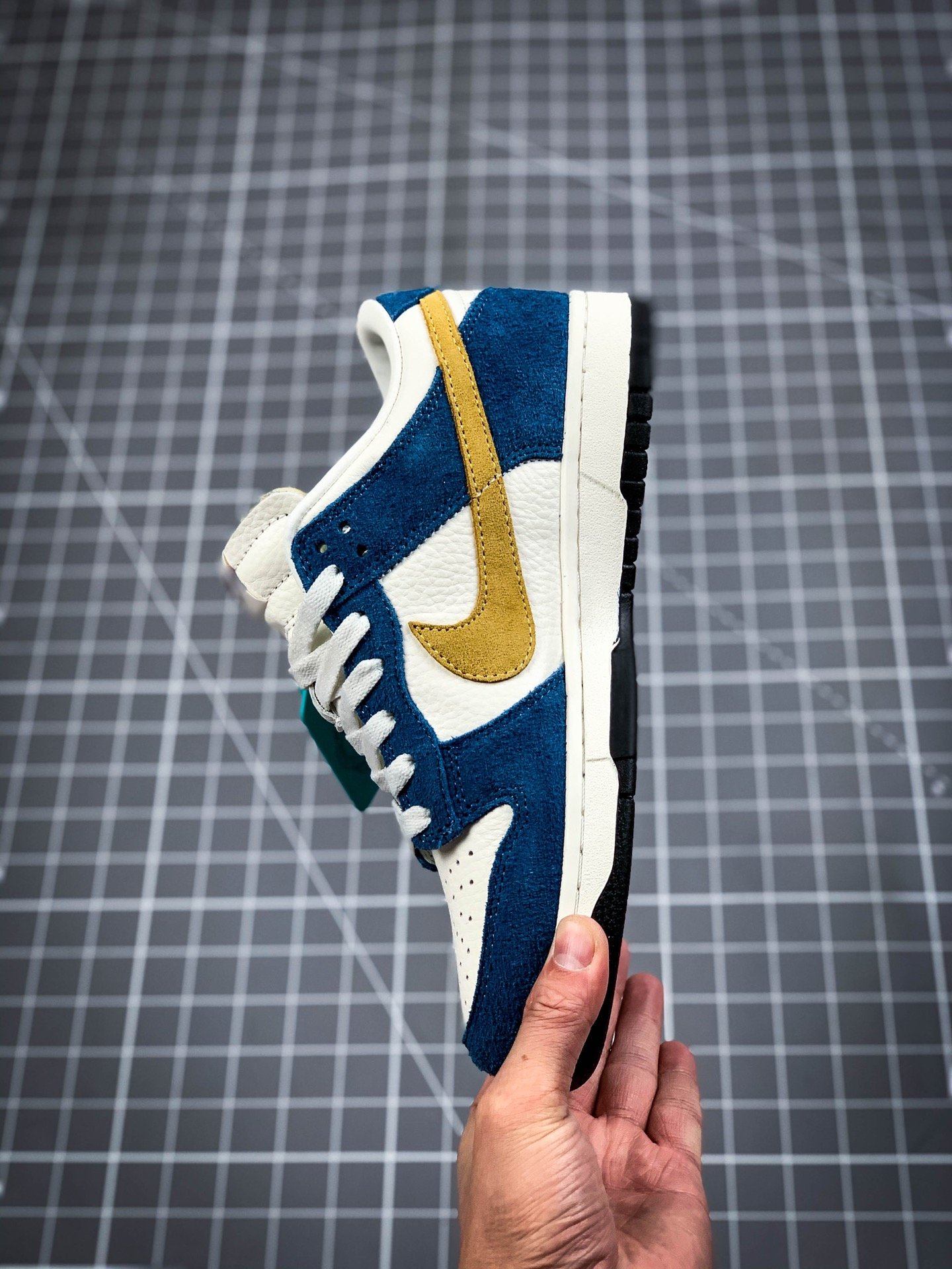 Kasina X Dunk Low Industrial Blue Sail/University Gold-Industrial Blue 5