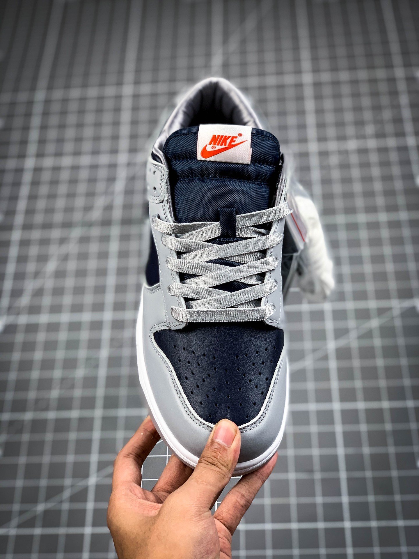 Sb Dunk Low Shadow Grey/Navy Blue/White 13