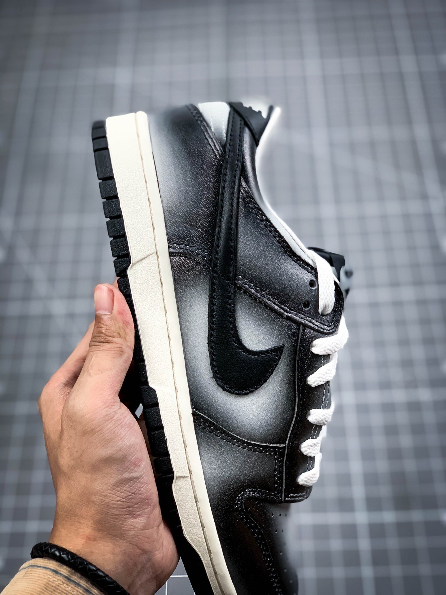 Sb Dunk Premium Haze White/Black-Medium Grey 11