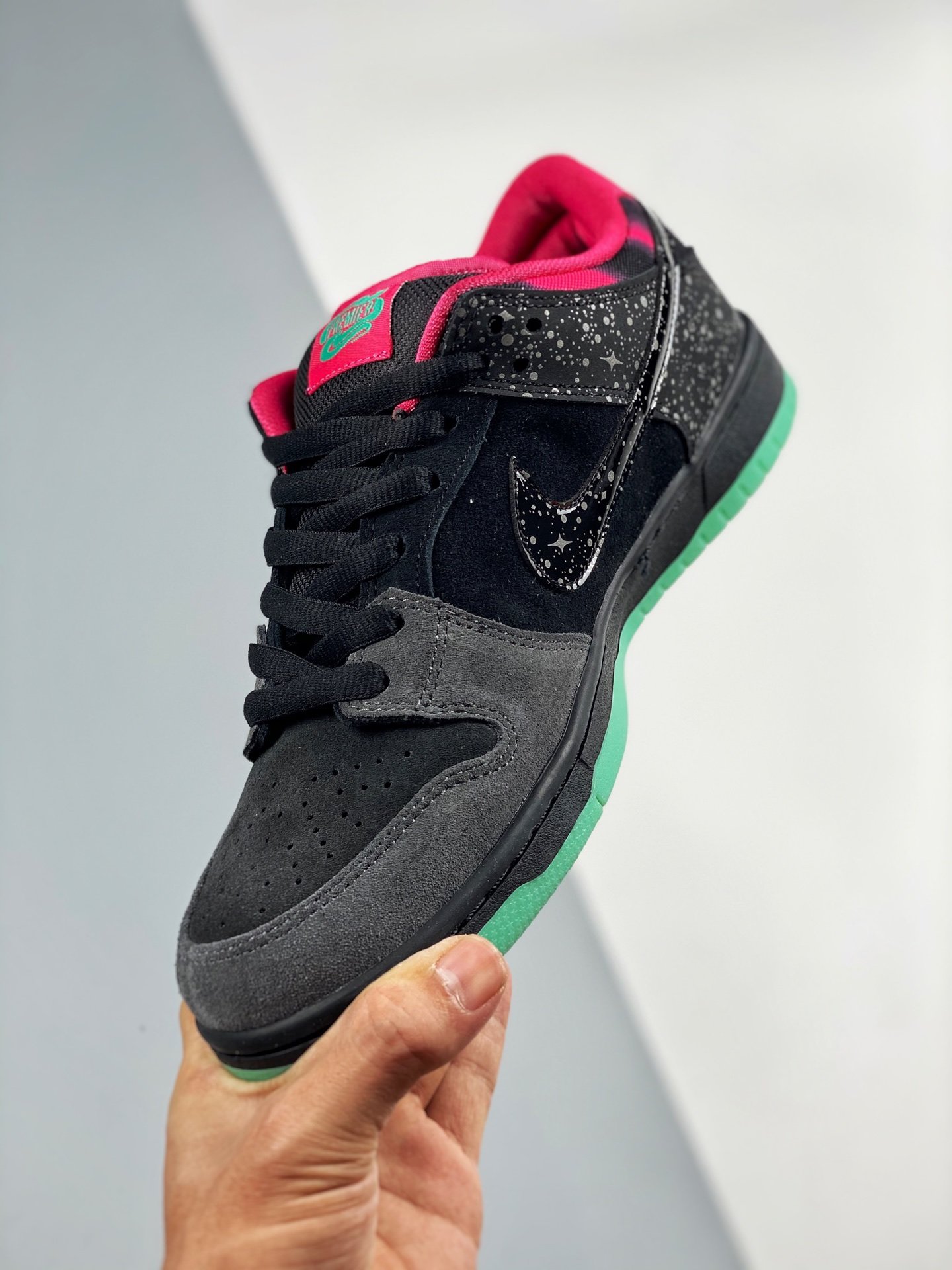 Sb Dunk Low Premier Northern Lights Black/Pink/Green 9