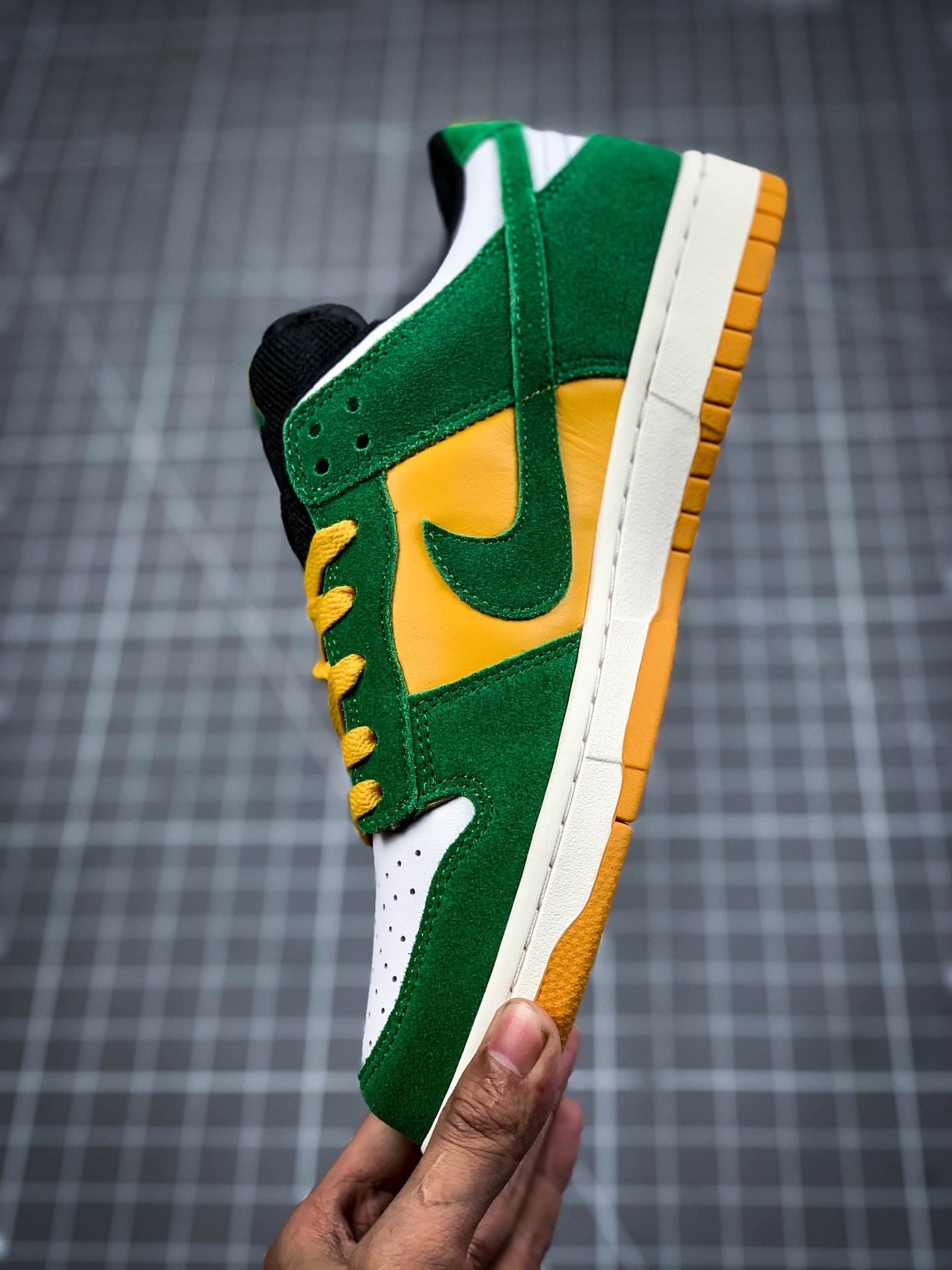 Sb Dunk Low Sp Green/White/Yellow 3