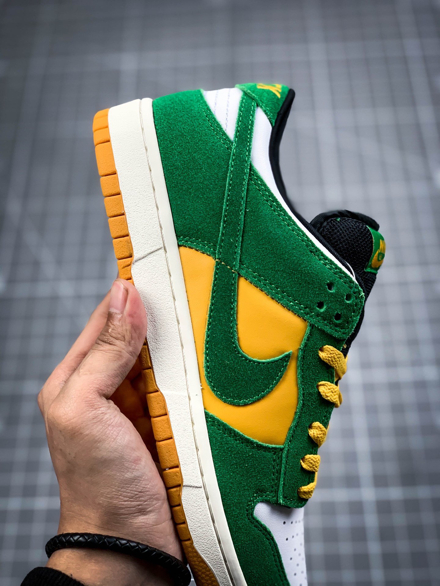 Sb Dunk Low Sp Green/White/Yellow 11