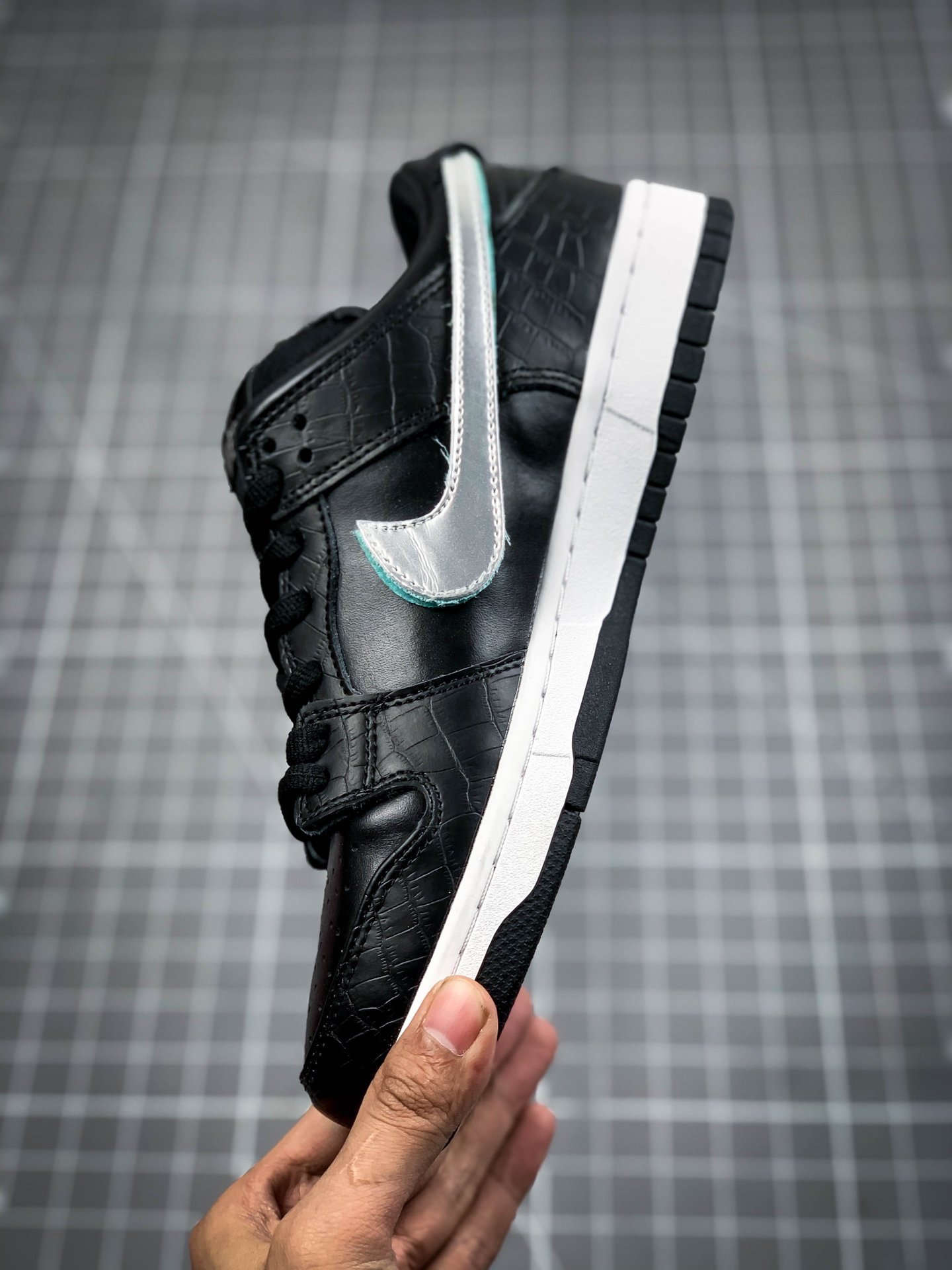 Diamond Supply Co. X Dunk Low Pro Sb Black Diamond Black/Chrome-Black 11