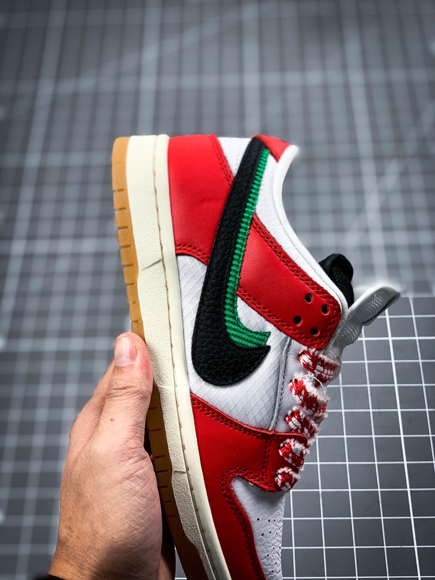 Frame Skate X Sb Dunk Low Red/White/Black 15