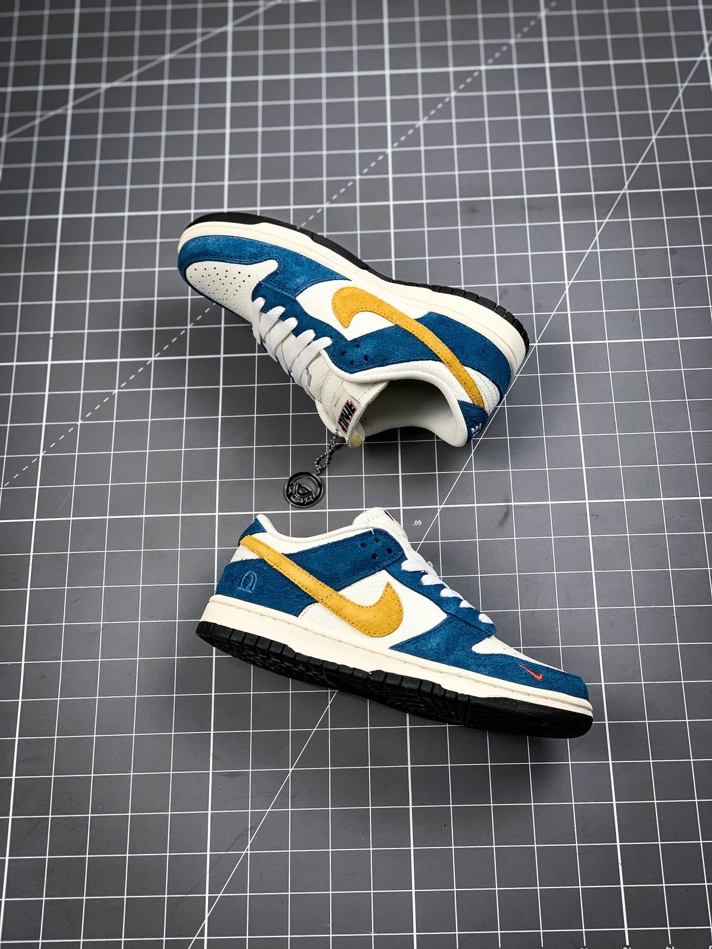 Kasina X Dunk Low 80S Bus Industrial Blue 5