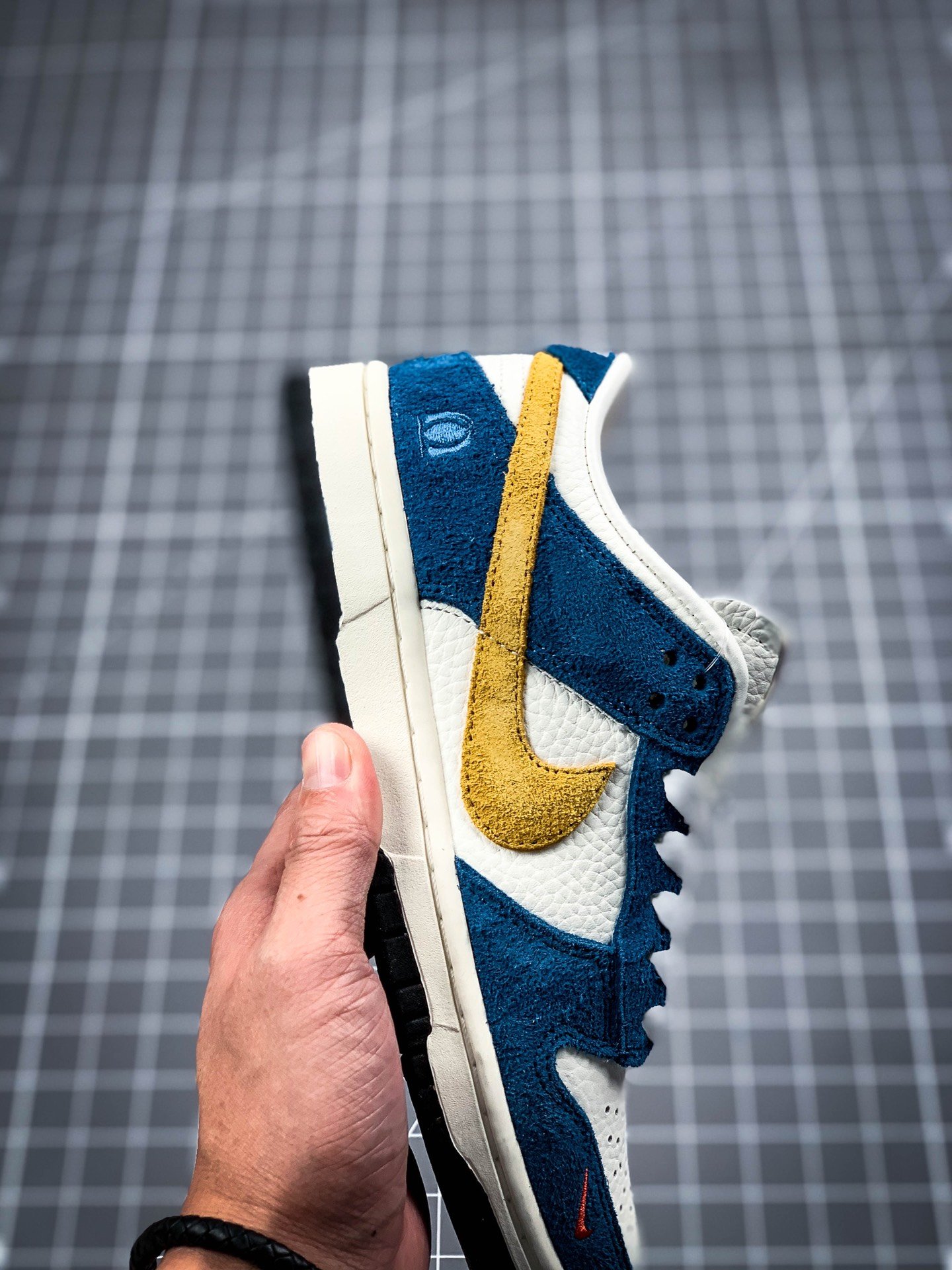 Kasina X Dunk Low 80S Bus Industrial Blue 7