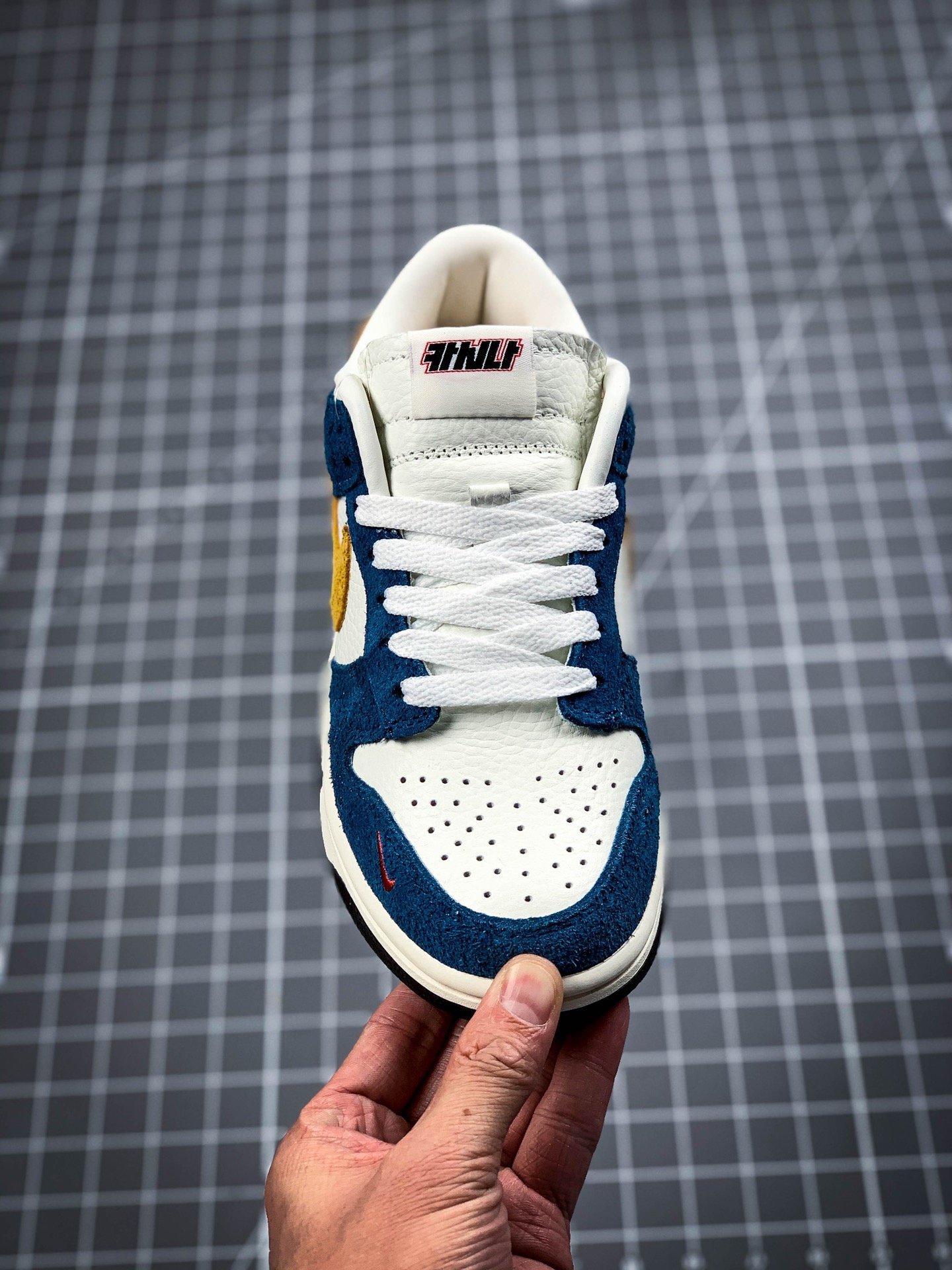 Kasina X Dunk Low 80S Bus Industrial Blue 9