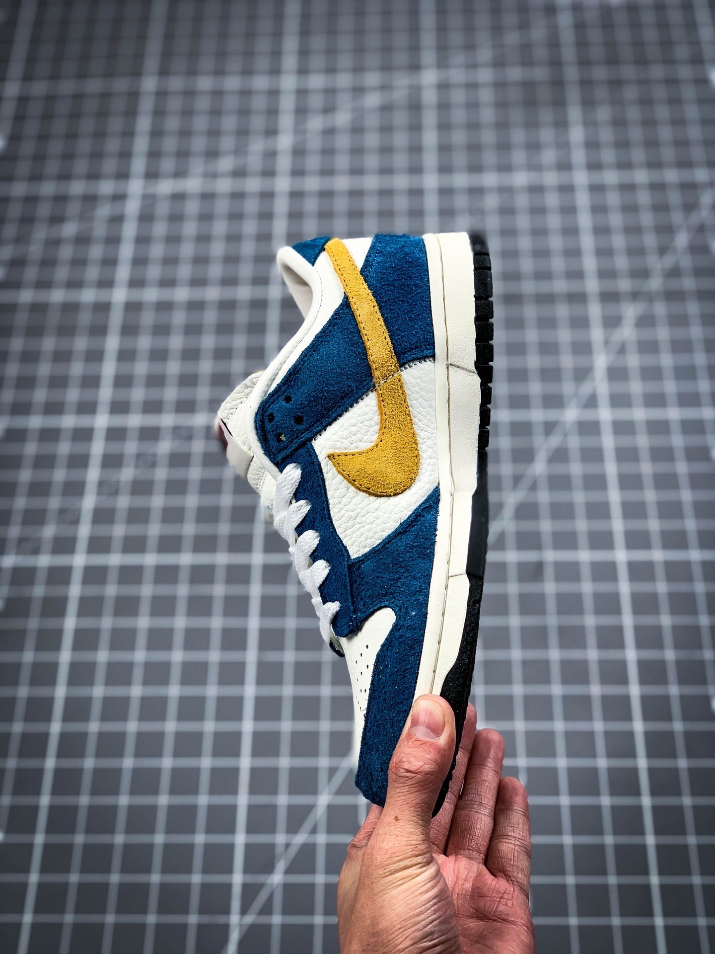 Kasina X Dunk Low 80S Bus Industrial Blue 13