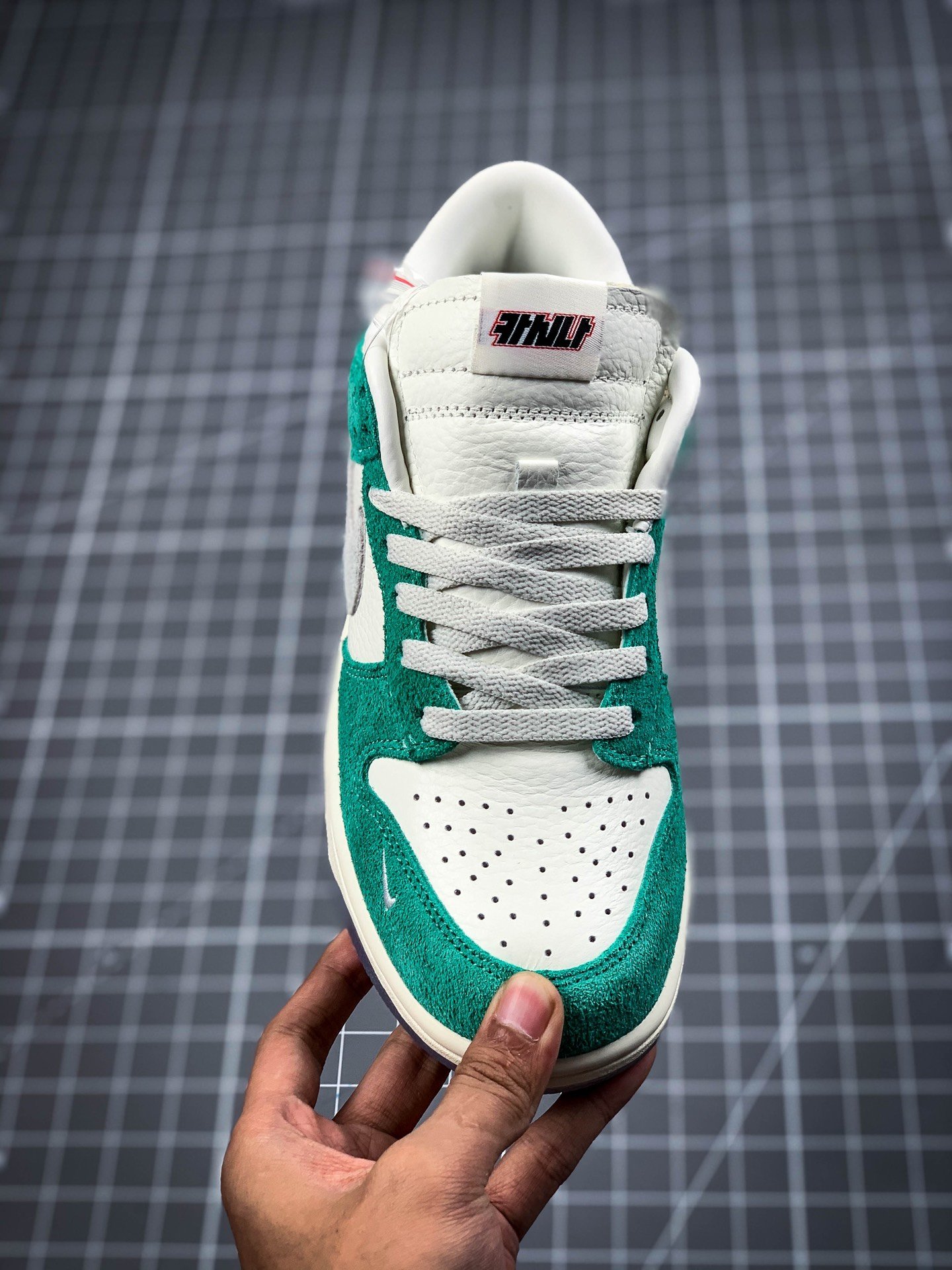 Kasina X Dunk Low Sail/White-Neptune Green-Industrial Blue 7