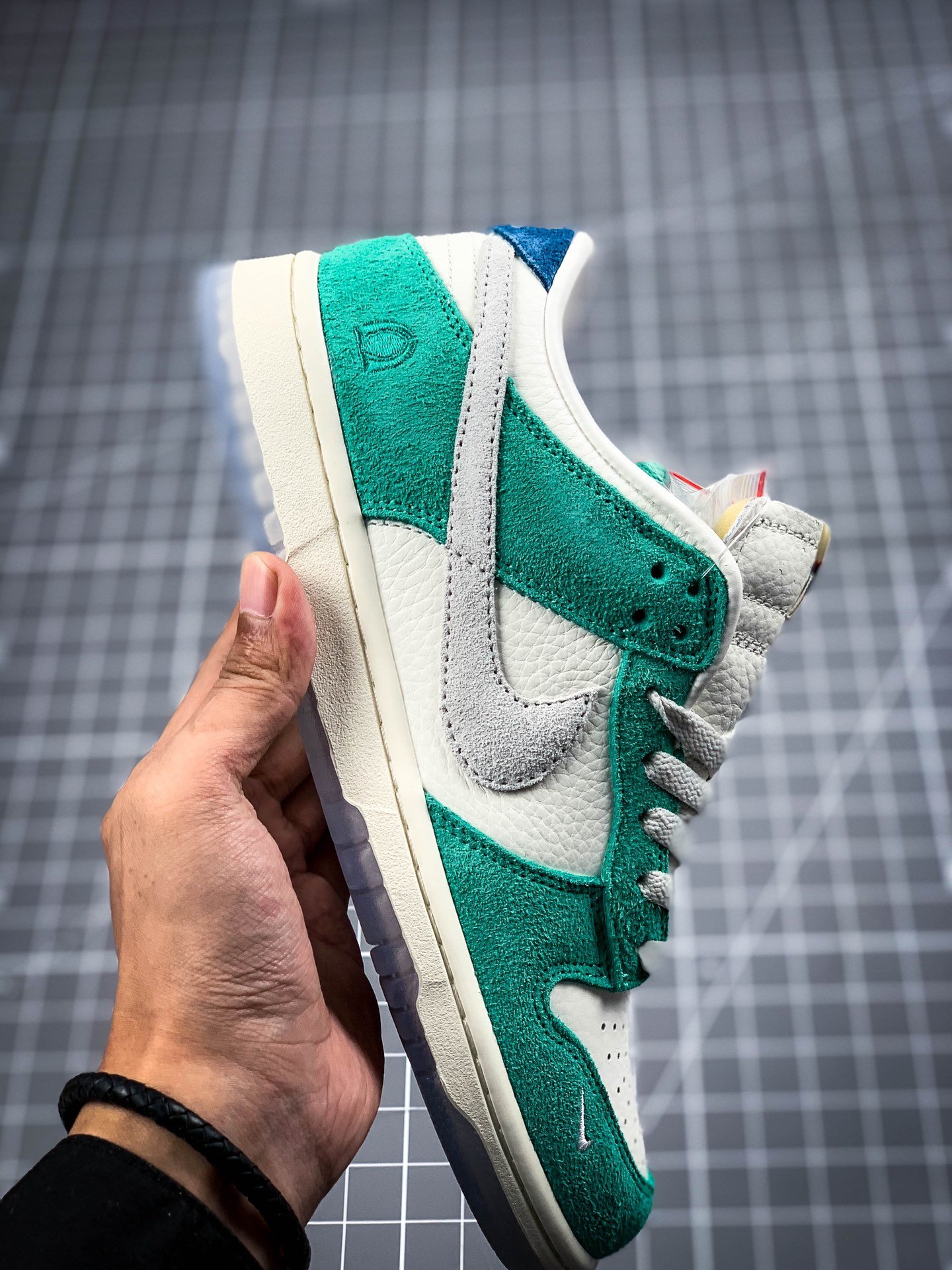 Kasina X Dunk Low Sail/White-Neptune Green-Industrial Blue 13