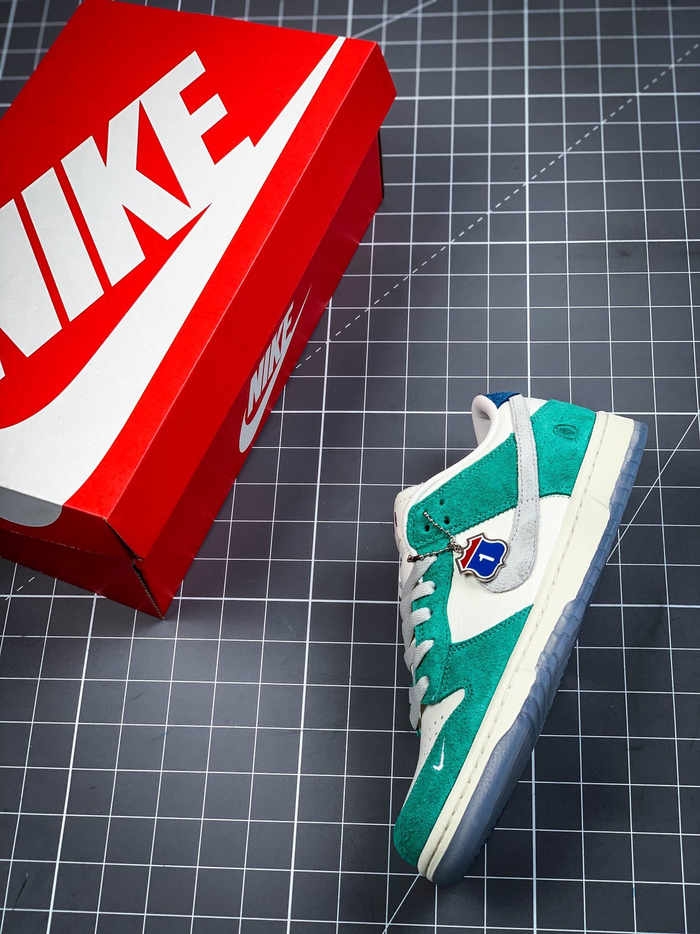 Kasina X Dunk Low Sail/White-Neptune Green-Industrial Blue 15