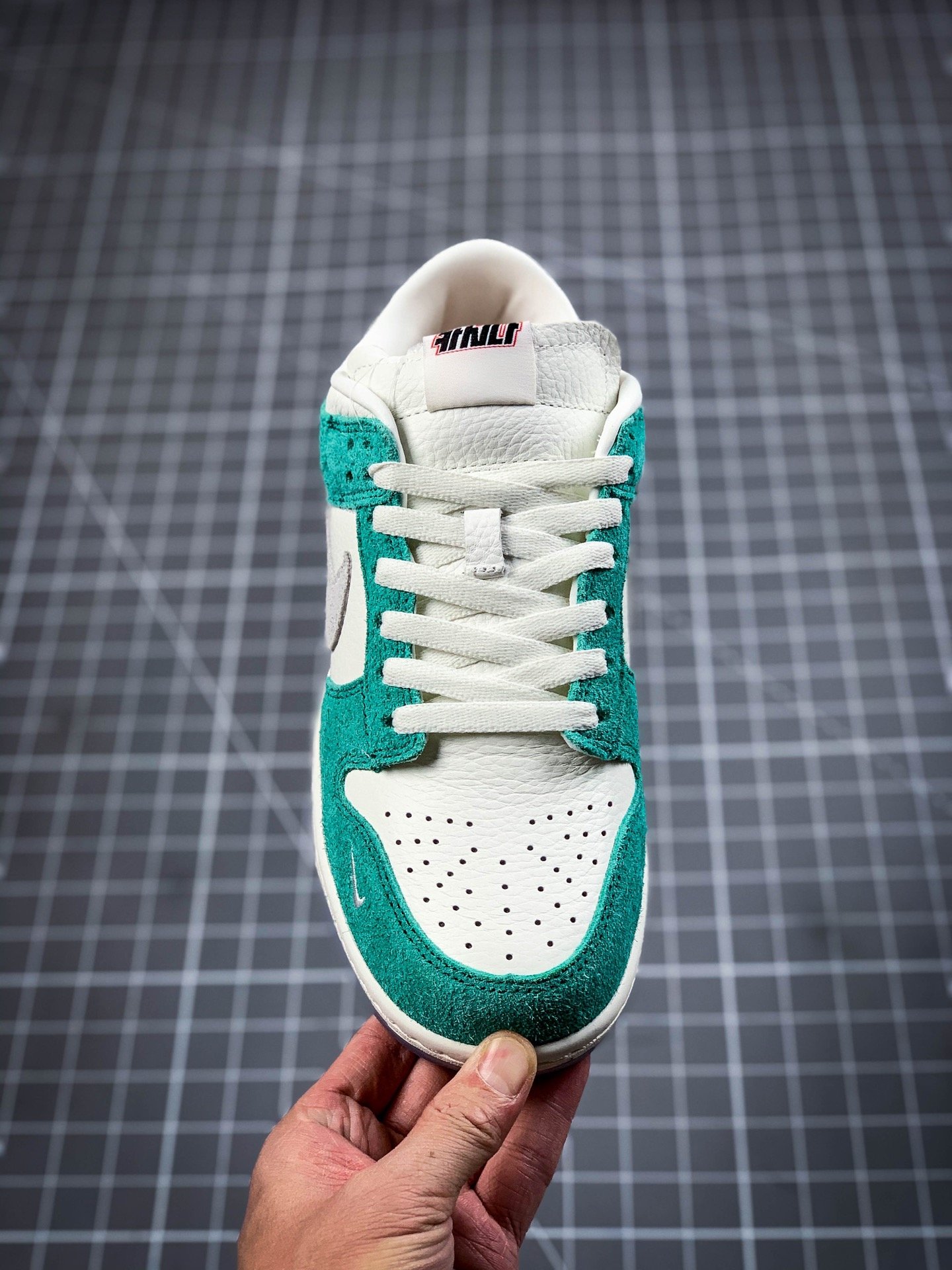 Sb Dunk Low Kasina Sail/White-Neptune Green-Industrial Blue 3