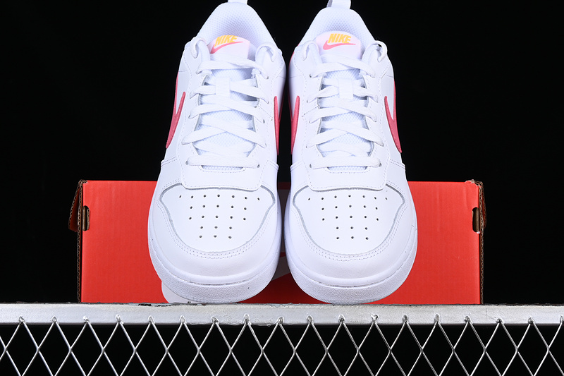 Court Borough Low 2 White/Pink 9