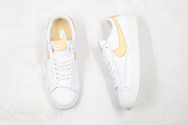 Blazer Low Le White/Canvas/White 3