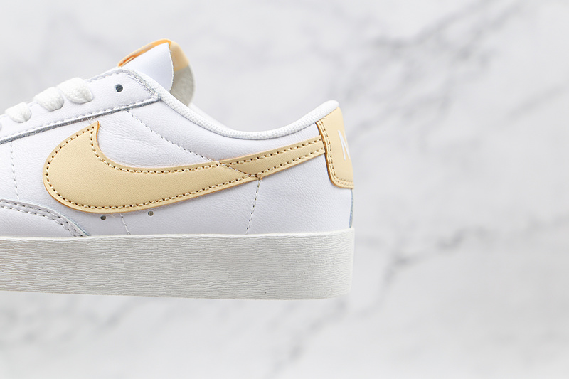 Blazer Low Le White/Canvas/White 9