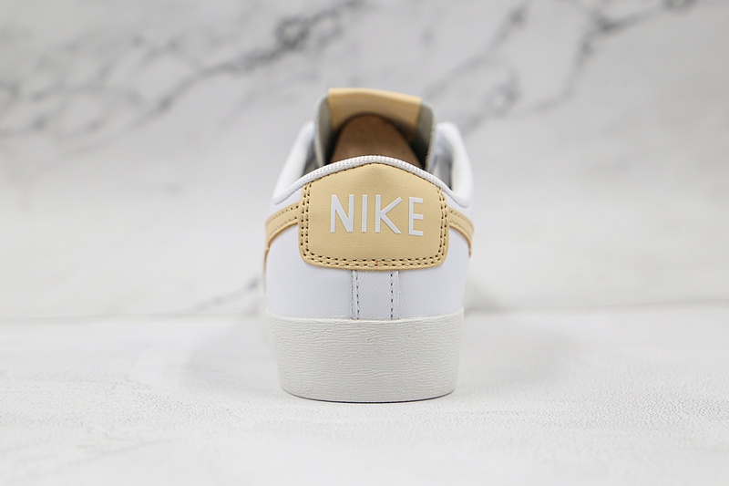 Blazer Low Le White/Canvas/White 13