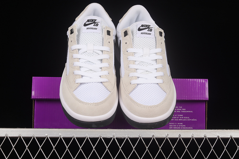 Sb Adversary White/Black/White 29