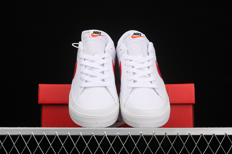 Court Legacy White/Black/University Red 7