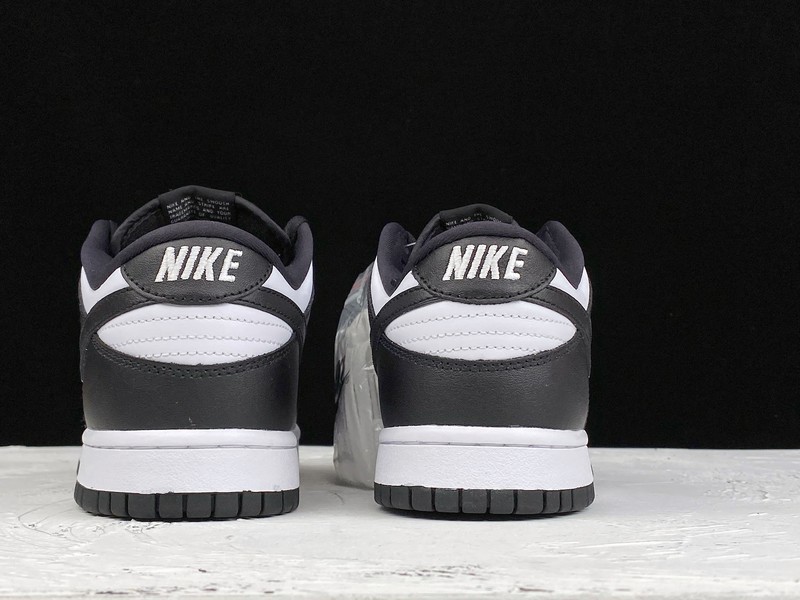 Sb Dunk Low Sp Black/White 5