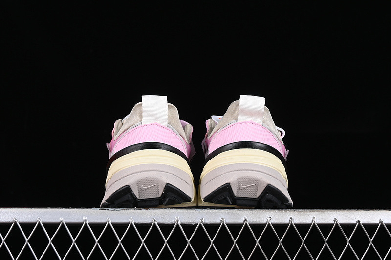 V2k Runtekk Run White/Grey/Black/Pink/Silver 7