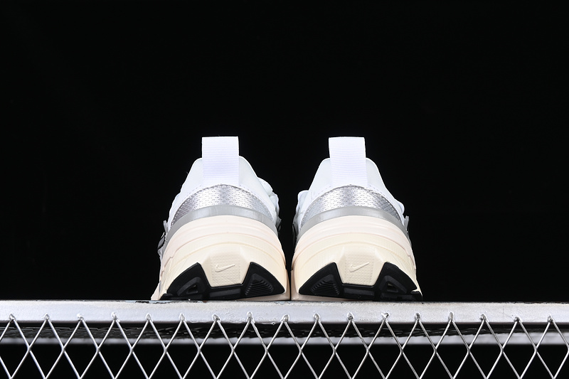 V2k Runtekk 3Xl White/Beige/Silver 11