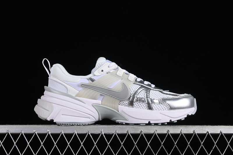 V2k Runtekk 3Xl Metallic Silver/White 31