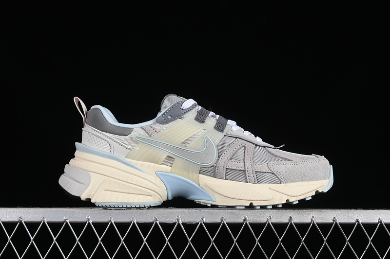 V2k Runtekk 3Xl Light Bone/Light Iron Ore/Smoke Grey/Metallic Platinum 5