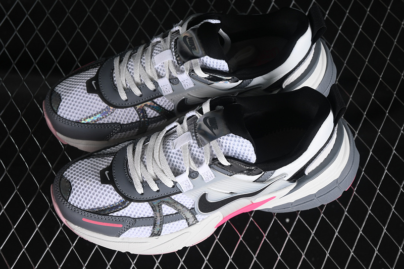 V2k Runtekk 3Xl White/Grey/Black/Pink 25