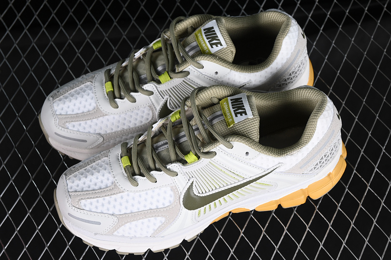 Zoom Vomero 5 White/Grey/Yellow/Green 3