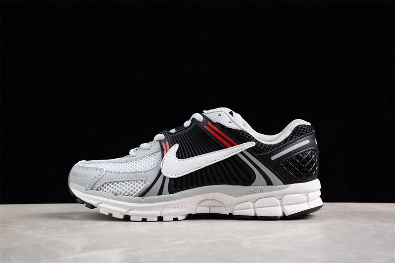 Zoom Vomero 5 Sp White/Black/Grey/Red 21