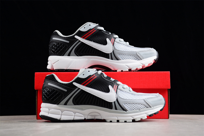 Zoom Vomero 5 Sp White/Black/Grey/Red 23