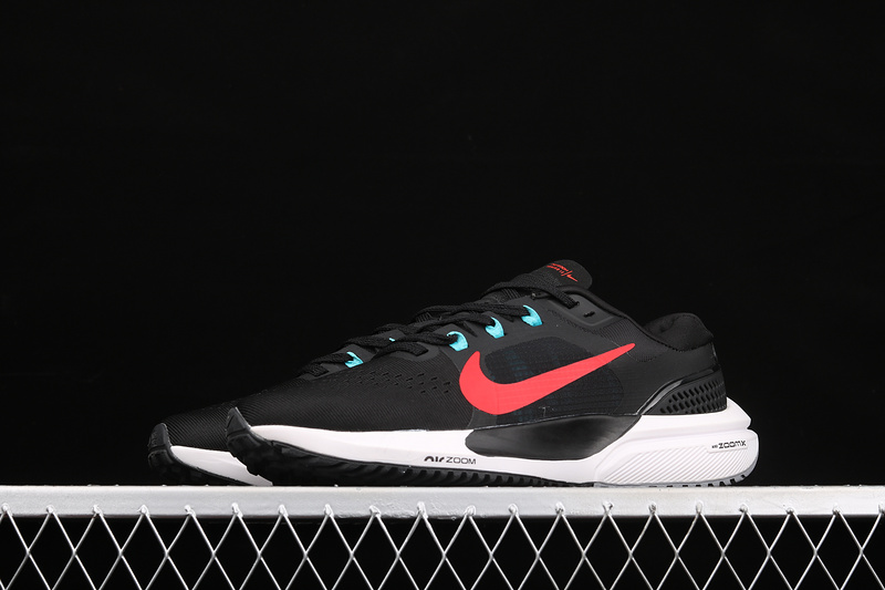 Air Zoom Vomero 15 Black/White/Red 31