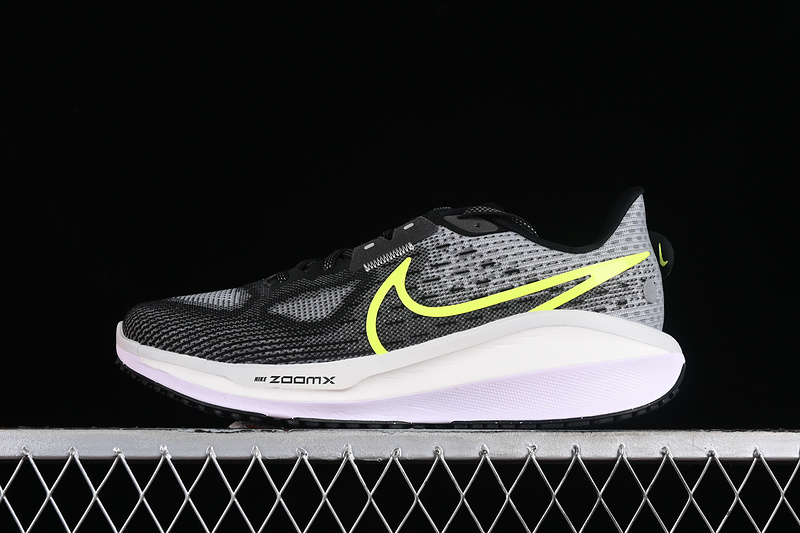 Air Zoom Vomero 17 Black/Light Smoke Grey/White/Volt 17