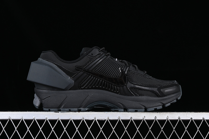 A Cold Wall Zoom Vomero 5 Black/Grey 21