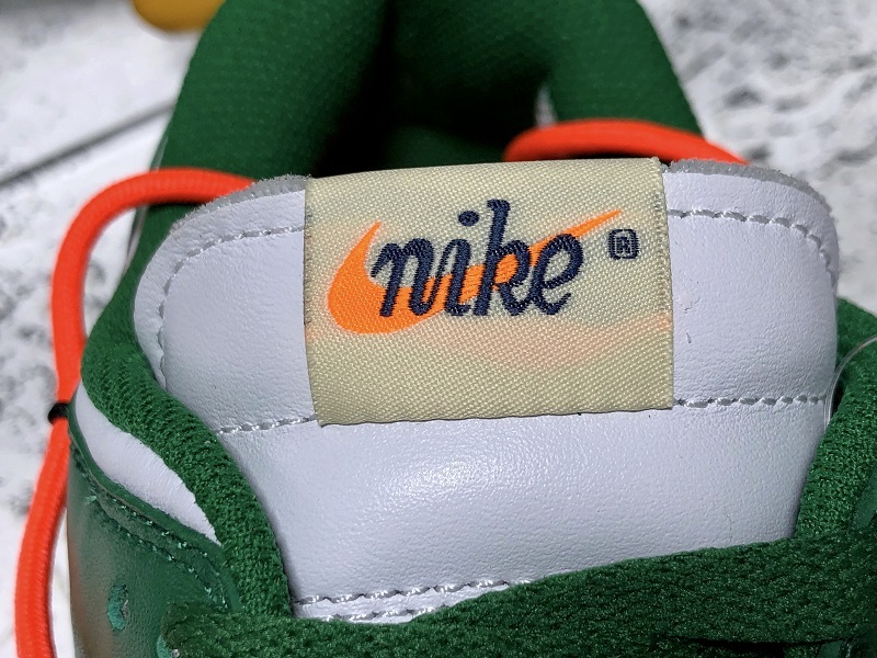 Plus Ow X Futura X Dunk Low Powder Green/White 17