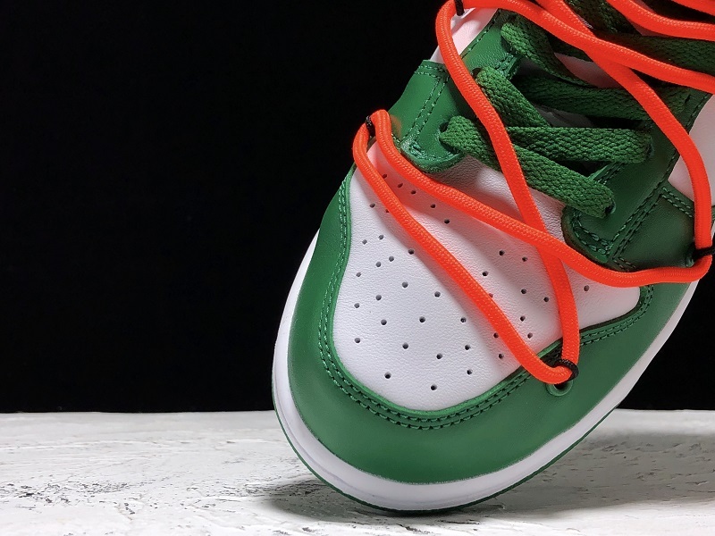 Plus Ow X Futura X Dunk Low Powder Green/White 35