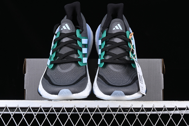 Adidas Ultraboost Light 23 White/Grey/Green 17