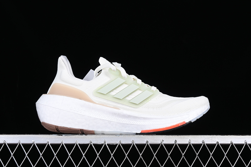 Adidas Ultraboost Light 23 White/Green 29