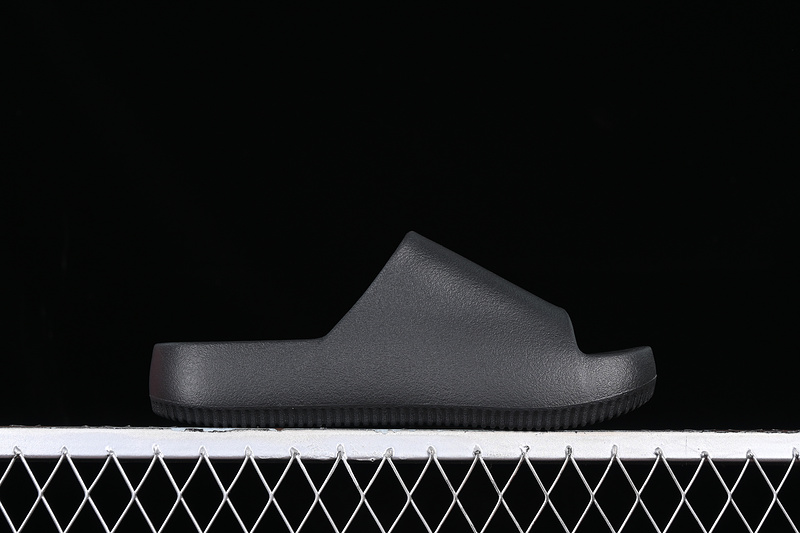 Calm Slide Black 13