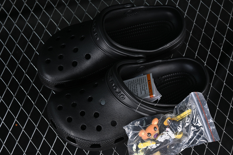 Crocs Dual Purpose Beach Hole Sandals Black 9