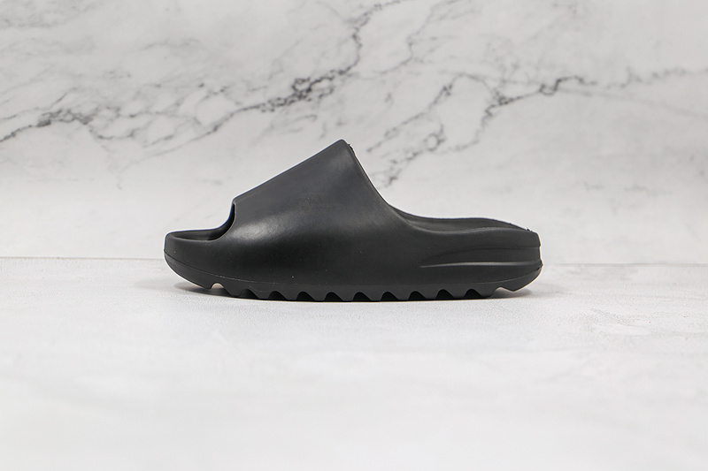 Yeezy Slides Core Black/Core Black/Core Black 7