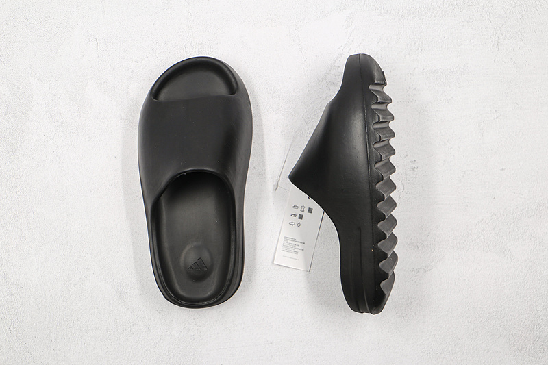 Yeezy Slides Core Black/Core Black/Core Black 13