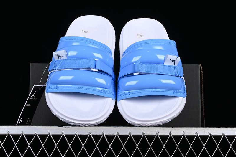 Air Jordan Play Slide Legend Blue/White/Phantom/Black 9