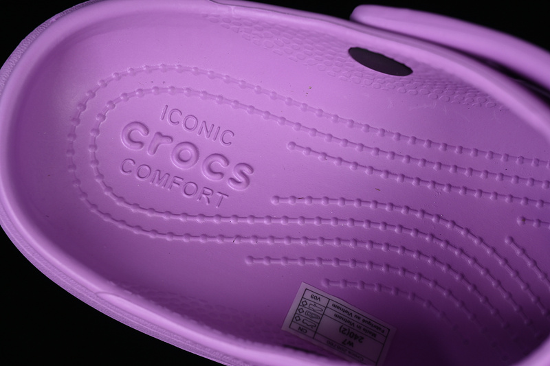 Crocs Beach Sandals Clogs Purple 7