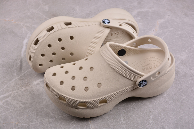 Crocs Brown 7