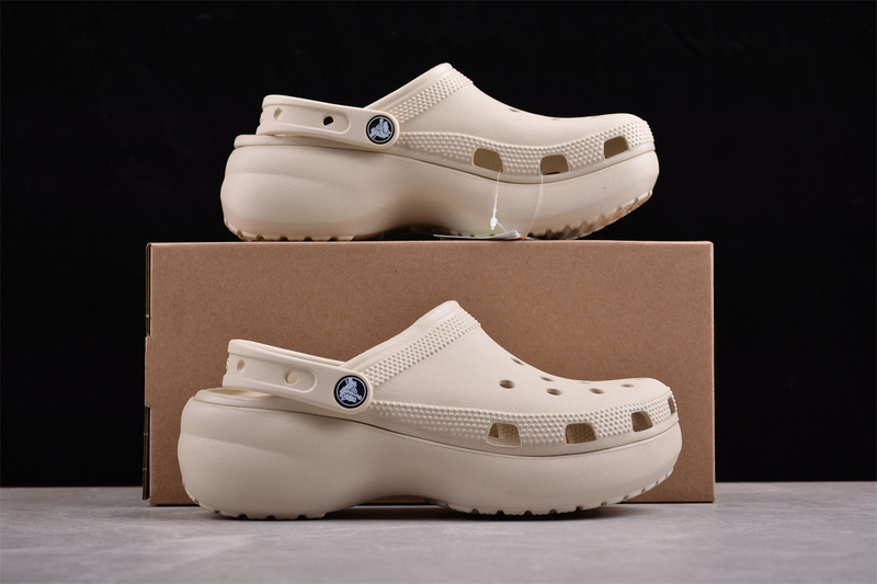 Crocs Brown 9