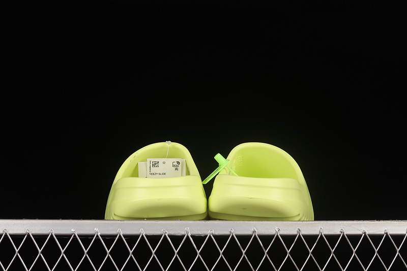 Yeezy Slide Glow Green/Glow Green/Glow Green 3