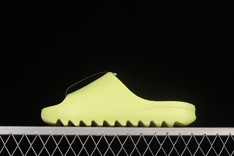 Yeezy Slide Glow Green/Glow Green/Glow Green 11